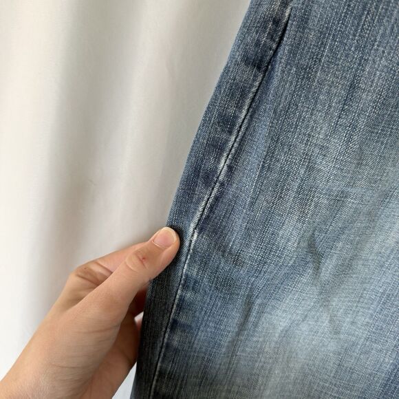 Levis 514 Jeans Men's 32x30 Medium Wash Blue Denim Button Zip 100% Cotton - Picture 4 of 11